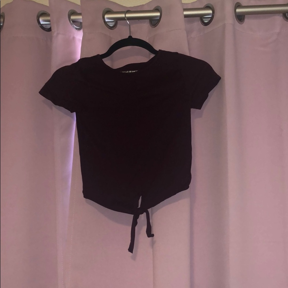 Maroon crop top with tie